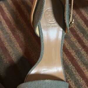 NWT  Tory Burch